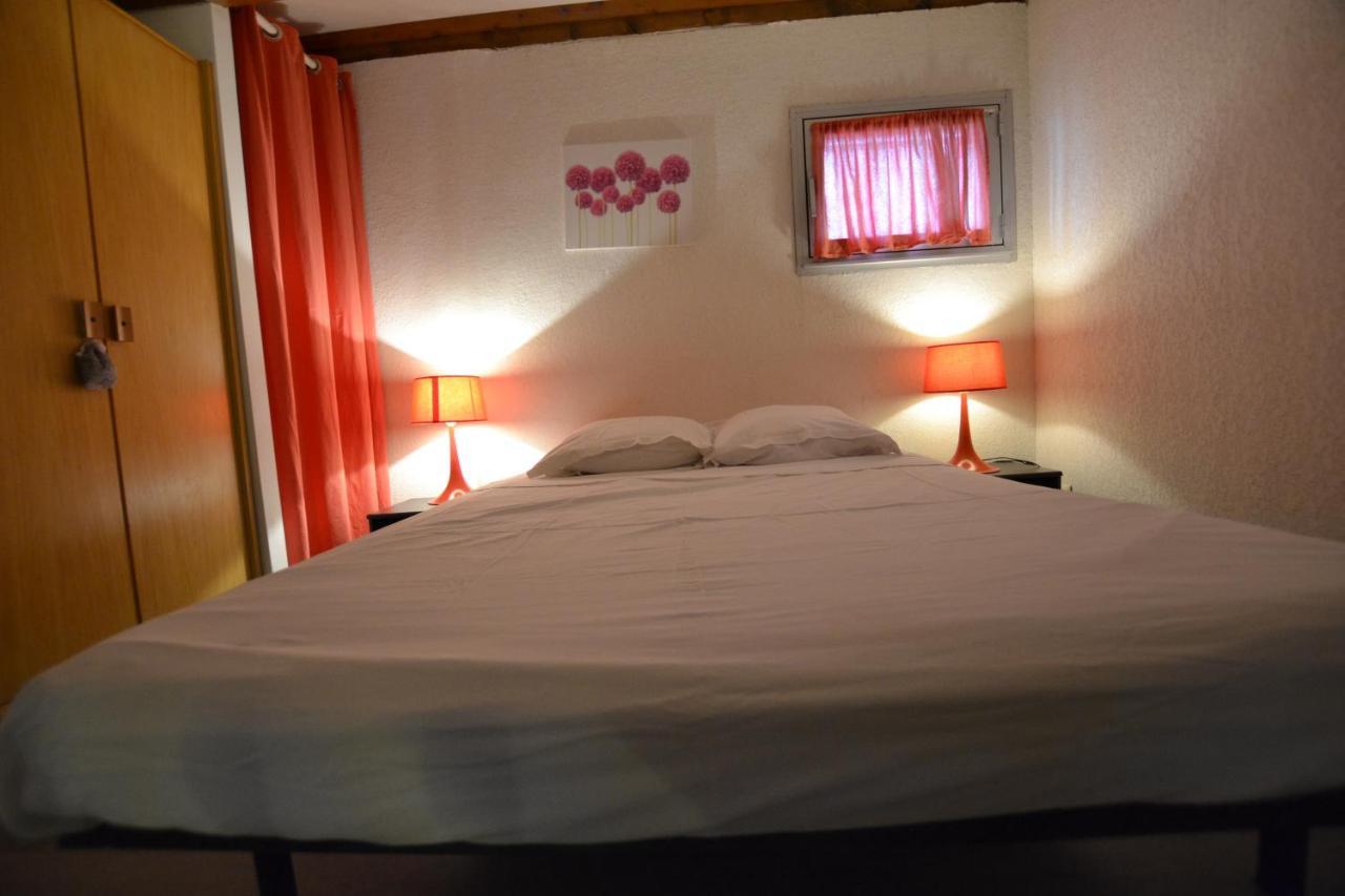 Villa Naturiste "Eden" Heliovillage 105 Agde Bagian luar foto