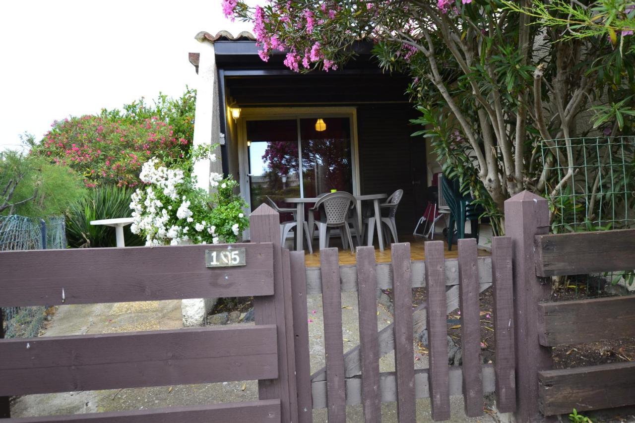 Villa Naturiste "Eden" Heliovillage 105 Agde Bagian luar foto