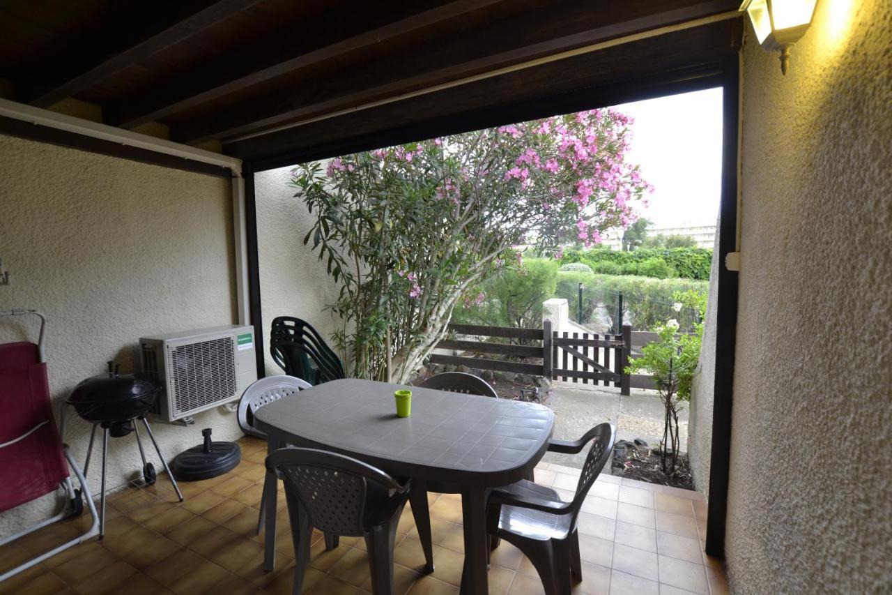 Villa Naturiste "Eden" Heliovillage 105 Agde Bagian luar foto