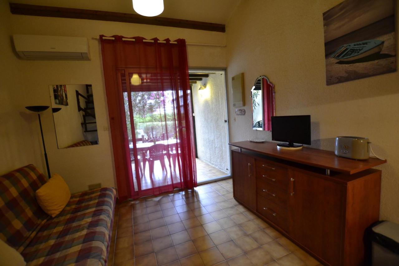 Villa Naturiste "Eden" Heliovillage 105 Agde Bagian luar foto