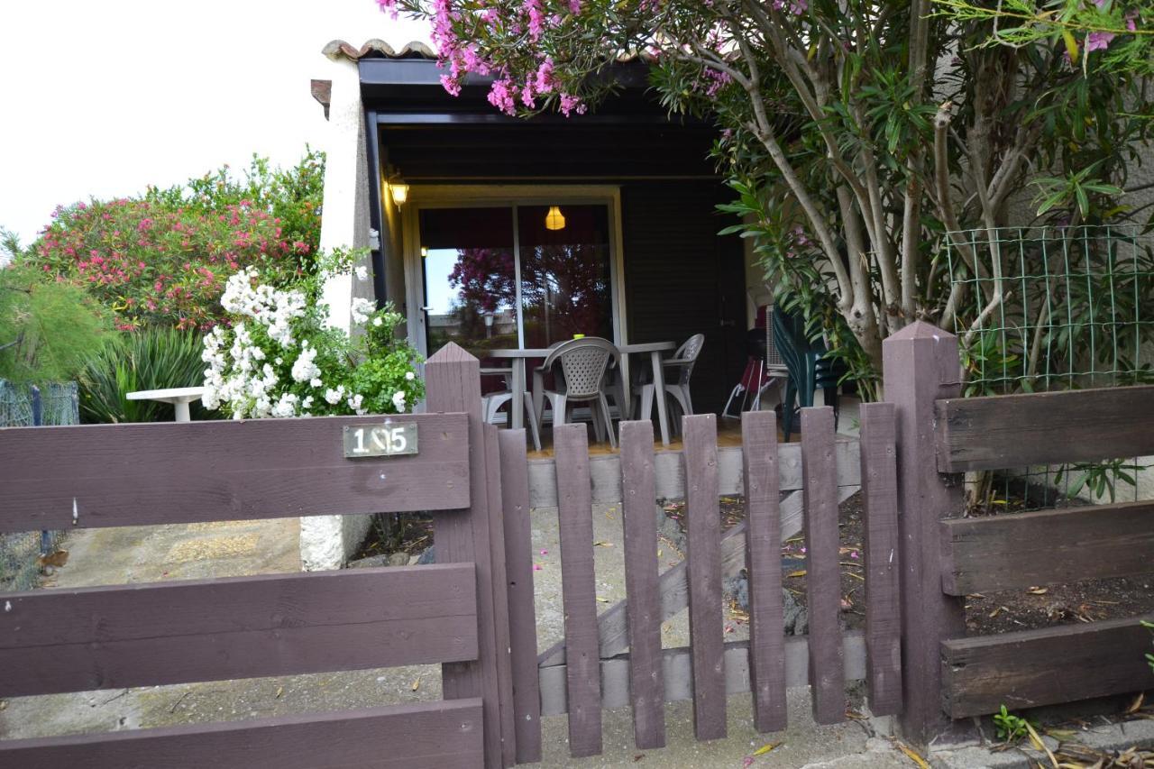 Villa Naturiste "Eden" Heliovillage 105 Agde Bagian luar foto